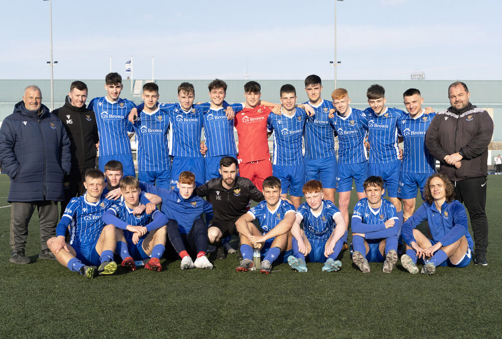 U18s defeat Dundee to secure league title 