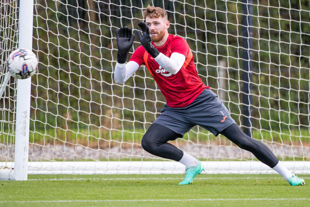 Goalkeeper Andy Fisher joins on loan